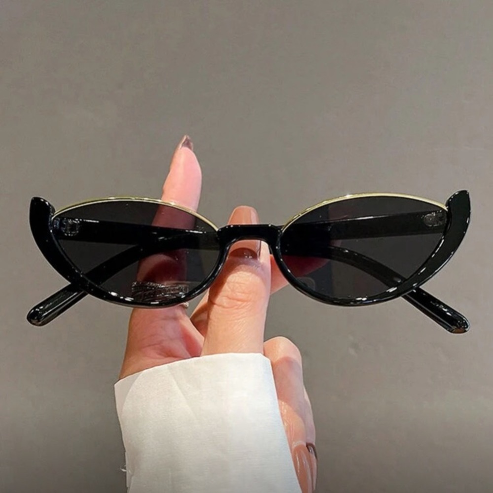 Retro Black Fashion Sunglasses